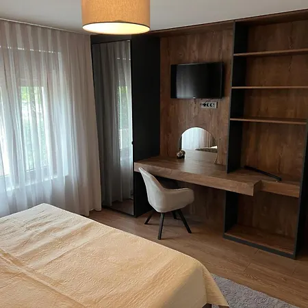 Residence 4U Malinska Buitenkant foto