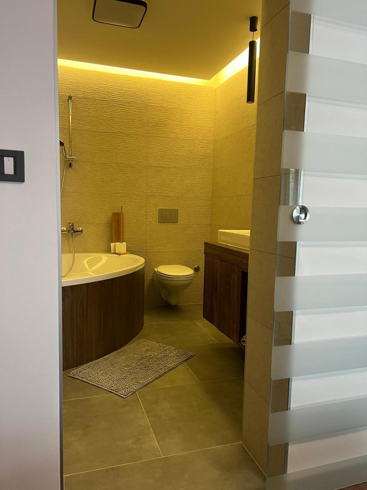 4u Apartment *