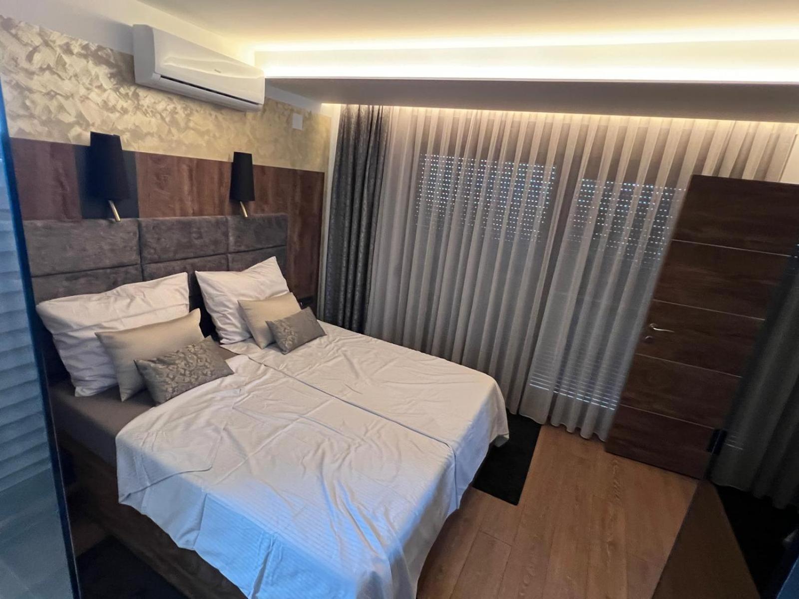 4u Apartment *