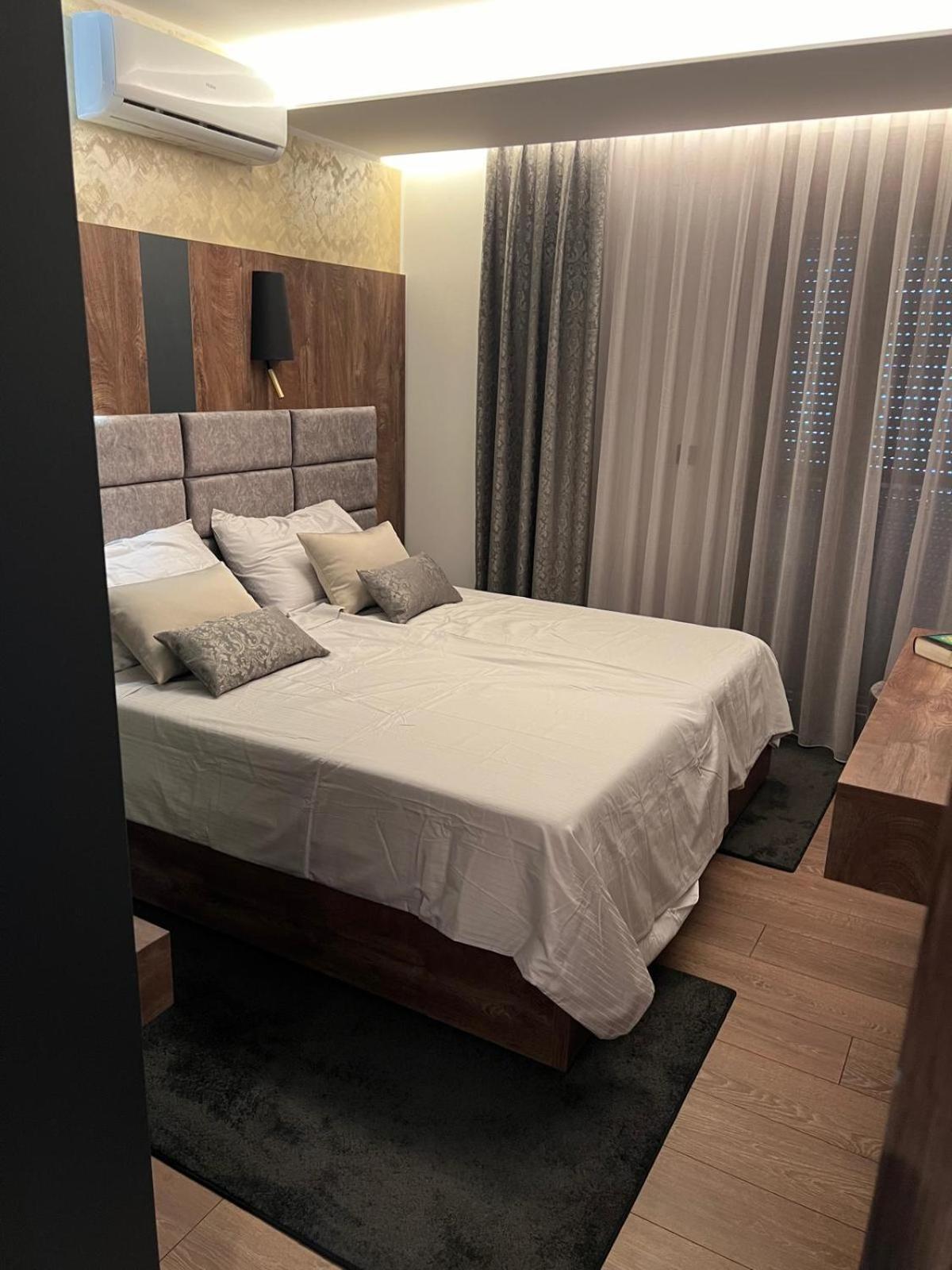 Apartment 4u *