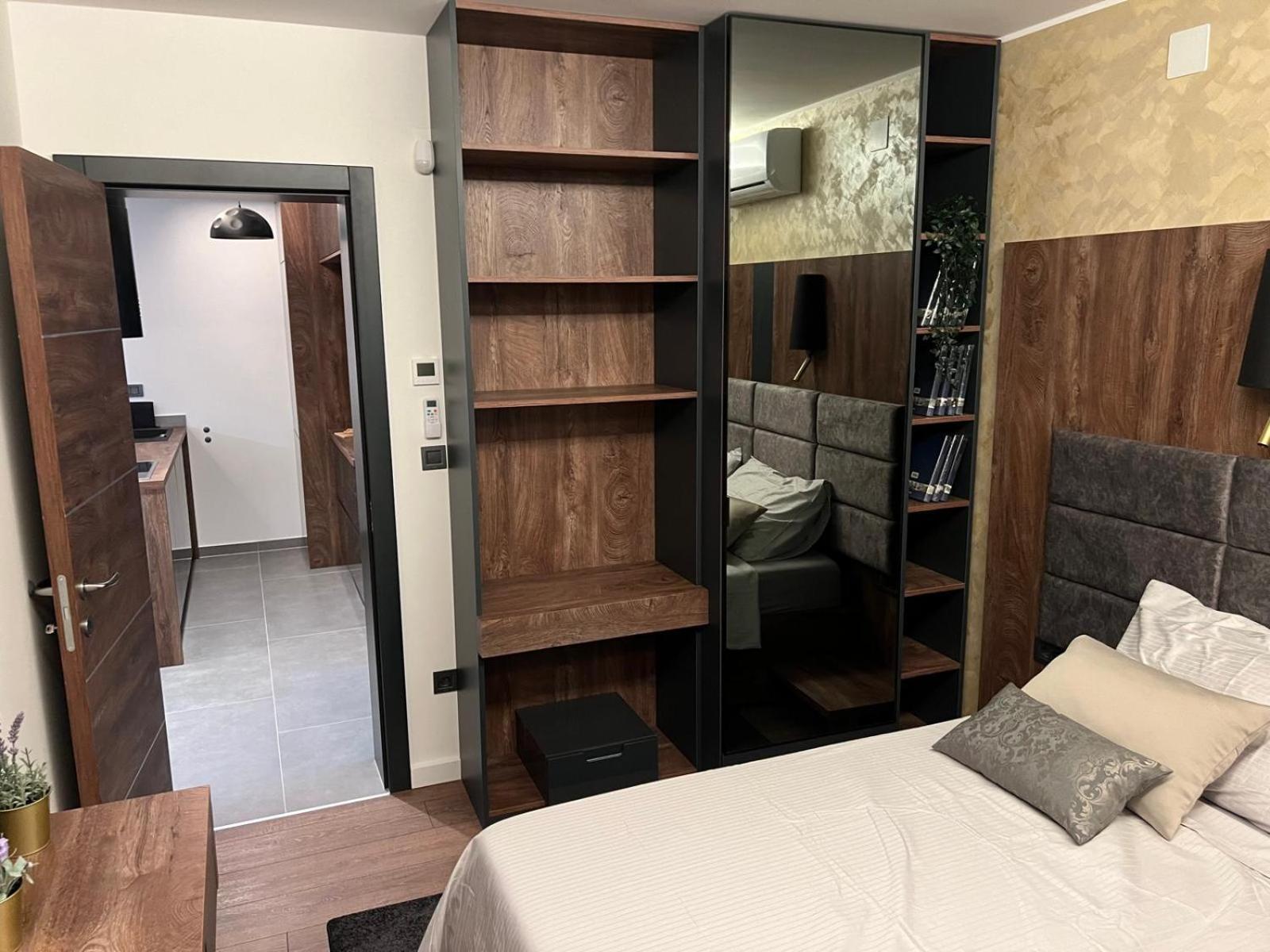 Apartment 4u *
