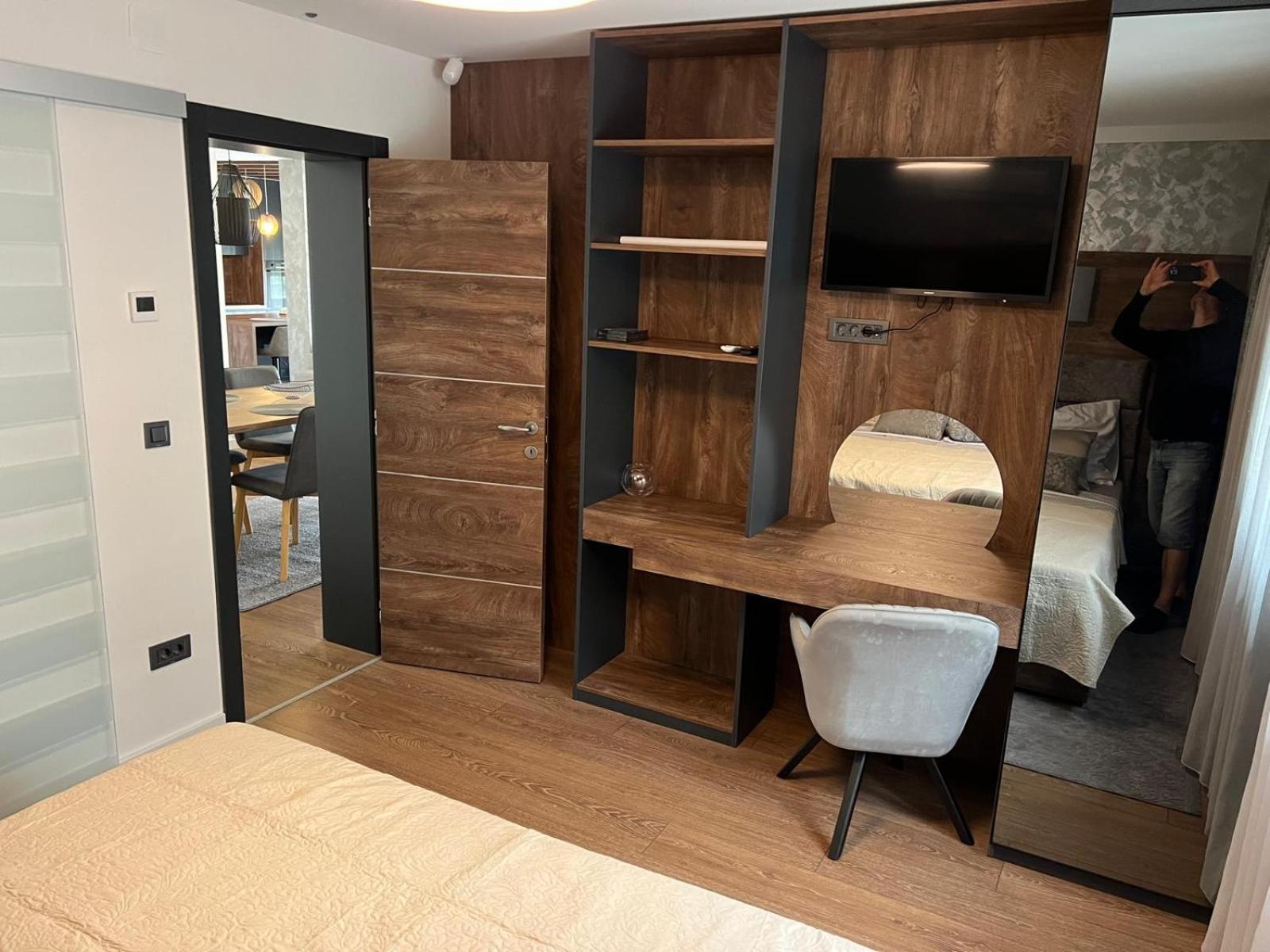 4u Apartment *